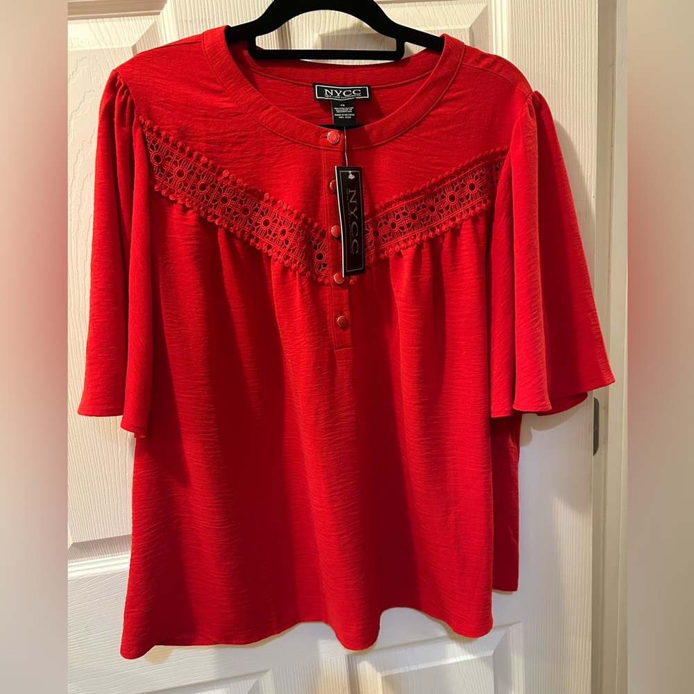 NYCC NY Clothing Co. 1X Women's Red Top w/Lace Detail & Butterfly Sleeves NWT